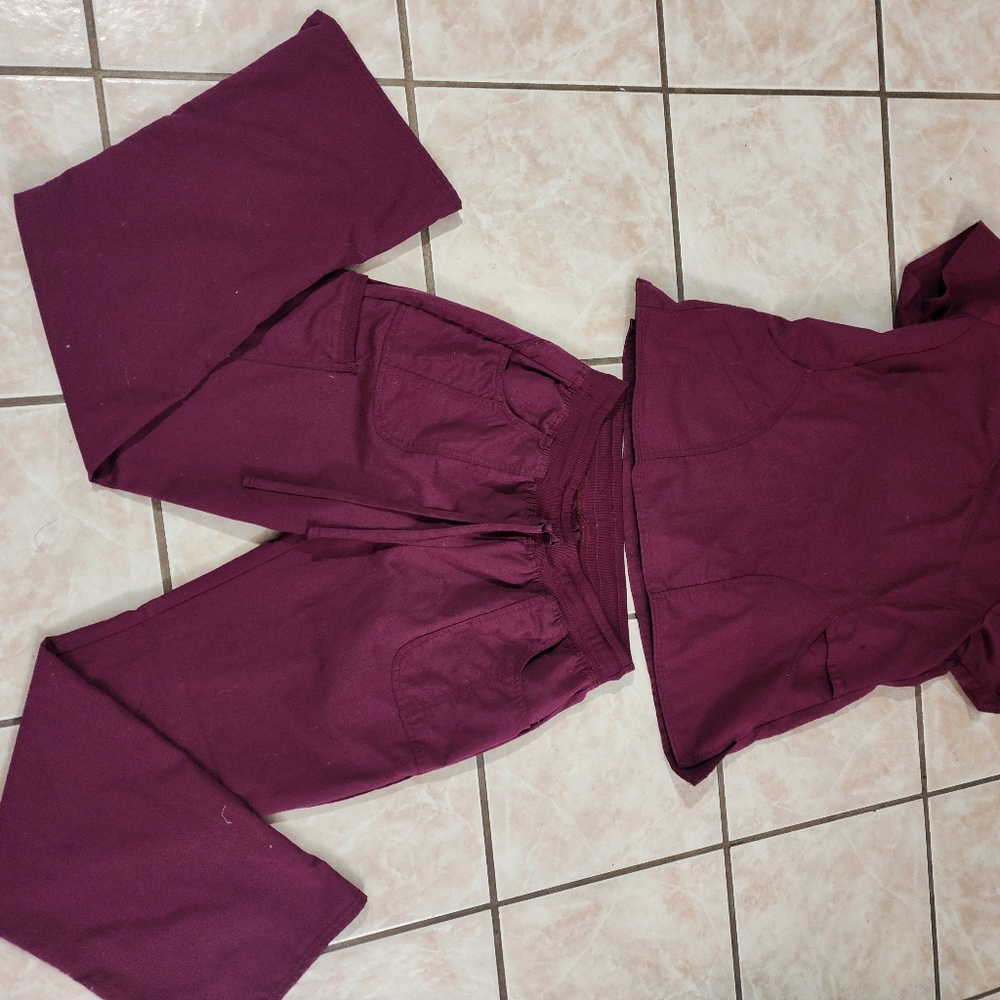 Scrubstar Scrubs 2 sets medium women
